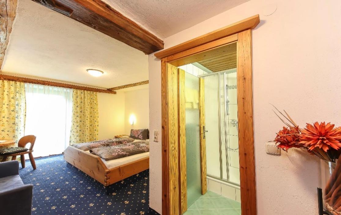 Bed and Breakfast Hochwart Hof Bed & Breakfast à Saalbach-Hinterglemm Extérieur photo